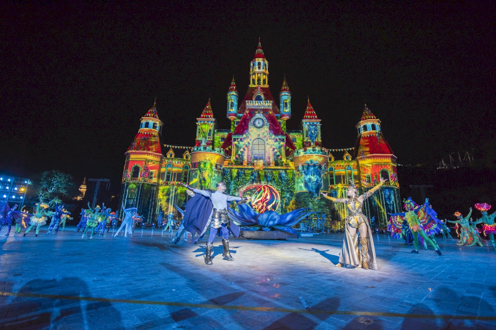 Whether you're with friends, family, or on a romantic date, this show is an unforgettable way to spend your evening
